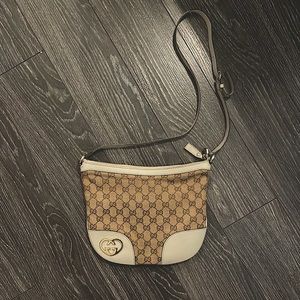 Gucci Lovely Hearts Interlocking G Crossbody Bag GG canvas with Leather